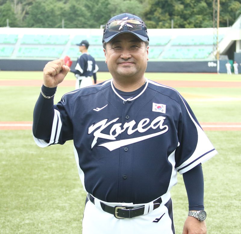 오지환, 허경민, 안치홍 이후 15년만에 세계대회 우승 도전... 청대 이영복호 대만 입성 [FN 아마야구]