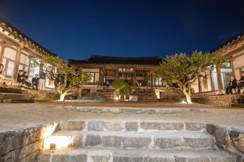 [서울=뉴시스] 병산서원 만대루 (사진=한국문화재재단 제공) 2023.09.03. photo@newsis.com *재판매 및 DB 금지