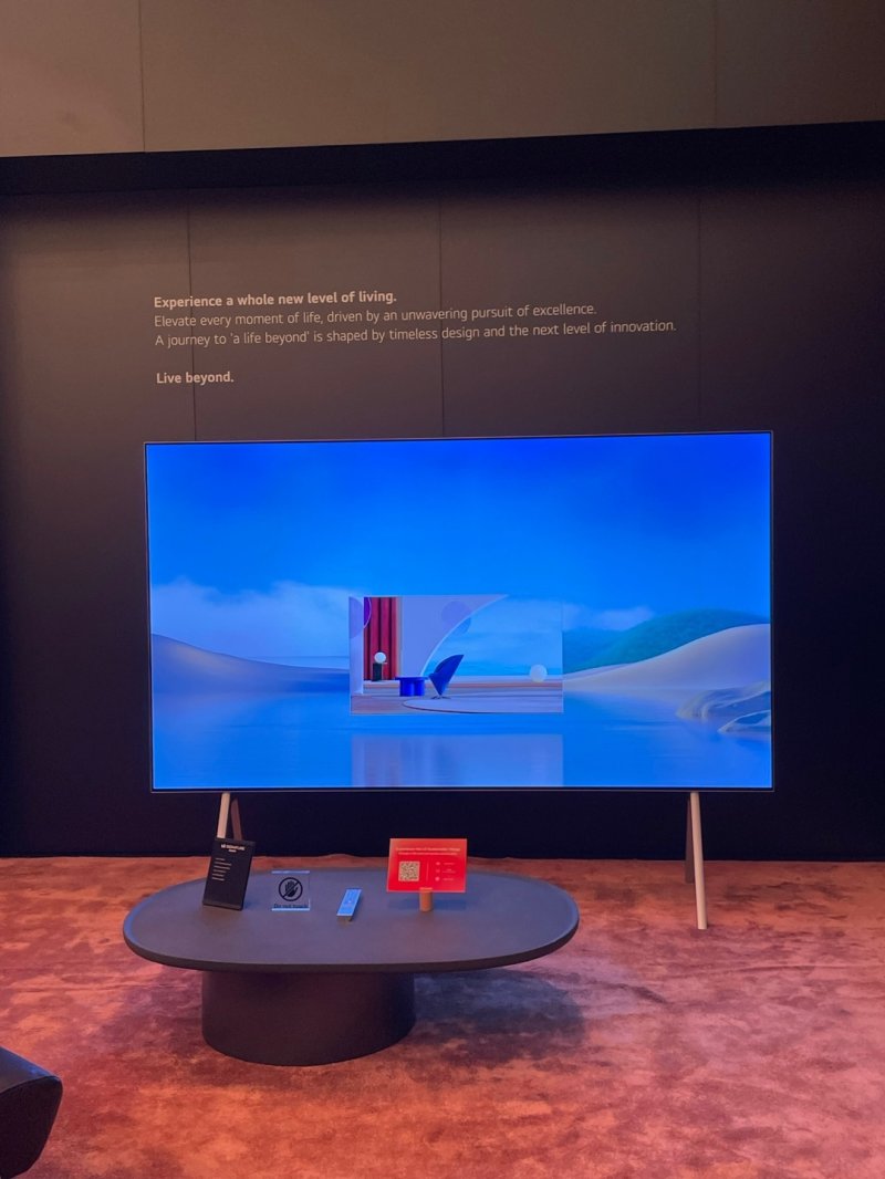 LG전자 IFA 전시 부스에 전시된 97형 올레드TV인 'LG 시그니처 올레드 M' 모습. 2023.9.1/뉴스1 ⓒ News1 강태우 기자