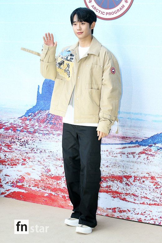 [포토] 정해인, '머리부터 발끝가지 묻어나는 선함'