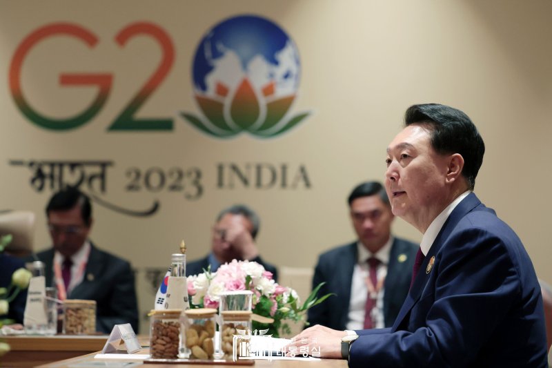 윤석열 대통령이 9일(현지시간) 뉴델리 바라트 만다팜 국제컨벤션센터에서 열린 한·믹타(MIKTA) 정상회동에서 발언하고 있다. (대통령실 홈페이지) 2023.9.9/뉴스1 ⓒ News1 오대일 기자