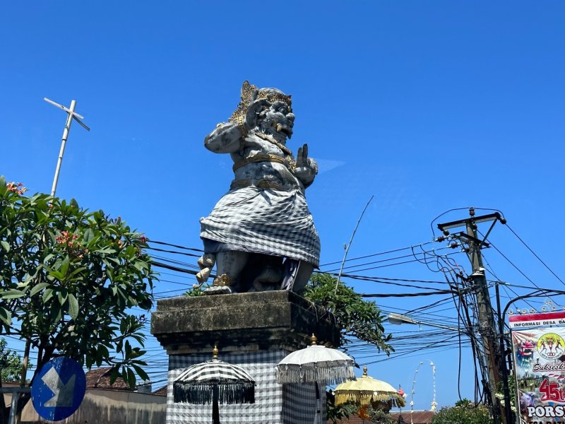 사거리, 삼거리에 있는 수호신 동상ⓒ News1
