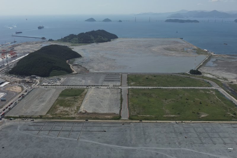 부산 신항 서컨테이너 1단계 항만배후단지 입주기업 2곳 공모… 단일 면적 최대규모