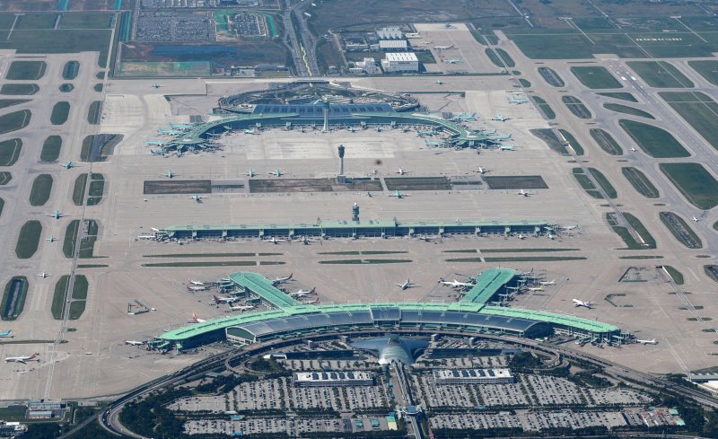 인천공항 또 ‘발칵’...이륙 앞둔 여객기 좌석 밑에서 커터칼 발견됐다