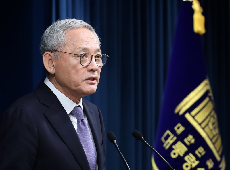 문화체육관광부 장관 후보자에 지명된 유인촌 대통령실 문화체육특별보좌관이 13일 오후 용산 대통령실 청사에서 열린 정무직 인선 발표 브리핑에서 소감을 밝히고 있다. 2023.9.13/뉴스1 ⓒ News1 오대일 기자