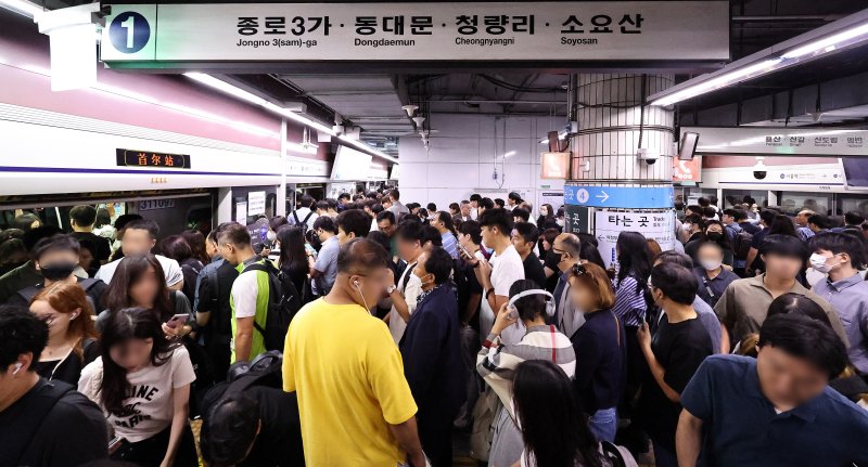 지하철역 혼잡도 실시간 예측 모델 나온다…서울 시범적용