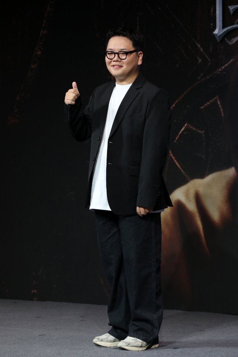 [서울=뉴시스] 박진희 기자 = 넷플릭스 예능 '데블스 플랜' 출연자 곽준빈 여행 유투버가 18일 서울 중구 앰배서더 풀만에서 제작발표회를 하고 있다. '데블스 플랜'은 변호사, 의사, 과학 유튜버, 프로 게이머, 배우 등 다양한 직업군의 12인의 플레이어가 7일간 합숙하며 최고의 브레인을 가리는 두뇌 서바이벌 게임 예능이다. 2023.09.18. pak7130@newsis.com