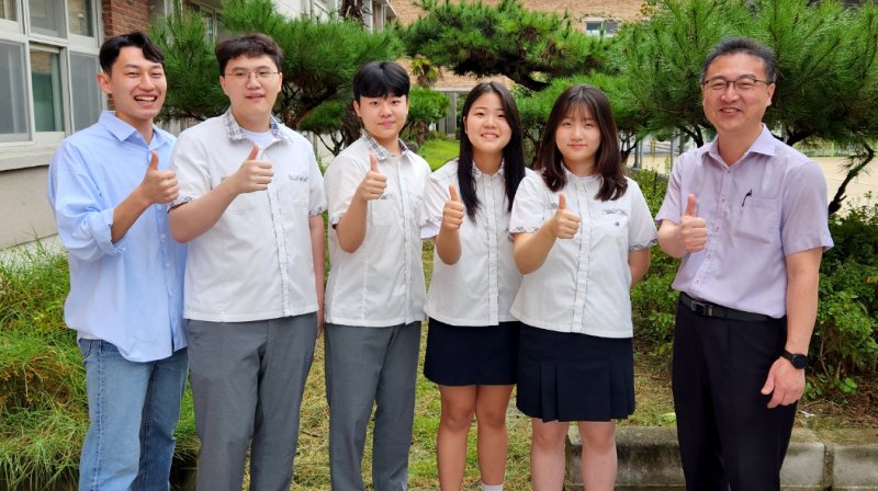 [광주=뉴시스] 광주자동화설비마이스터고등학교 '제20회 사장되기 창업대회(Be the CEO’s)' 교육부 장관상 수상. (사진=광주시교육청 제공). photo@newsis.com *재판매 및 DB 금지