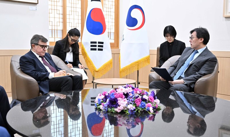 정부, 북한-러시아 군사협력 중단 요구…주한러시아대사 초치