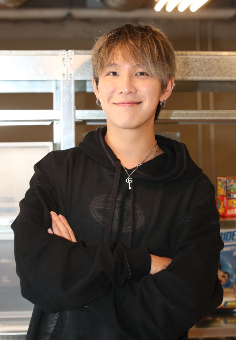 [서울=뉴시스] 권창회 기자 = 크리에이터 장지수가 지난 6일 오후 서울 종로구 SBXG 클럽하우스에서 뉴시스와 인터뷰 전 포즈를 취하고 있다. 2023.09.10. kch0523@newsis.com