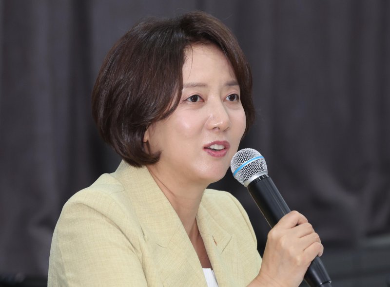 [2023국감]이영 장관 "성과조건부 주식 제도 도입" 벤처활성화