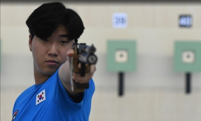 [항저우AG] 사격 이원호, 남자 10ｍ 공기권총 은메달