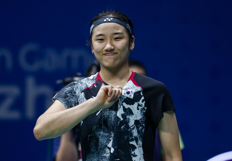 한국 여 배드민턴 단체, 29년만에 금메달 … 최강中에 무실세트 퍼펙트게임 선사 충격! [항저우AG]