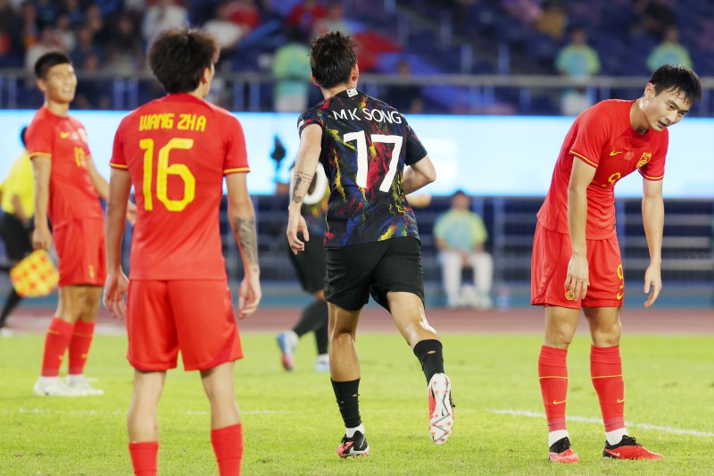 “한국에 지고, 최종 예선도 못나가나”中 축구팬들 노심초사 … FIFA도 촉각!