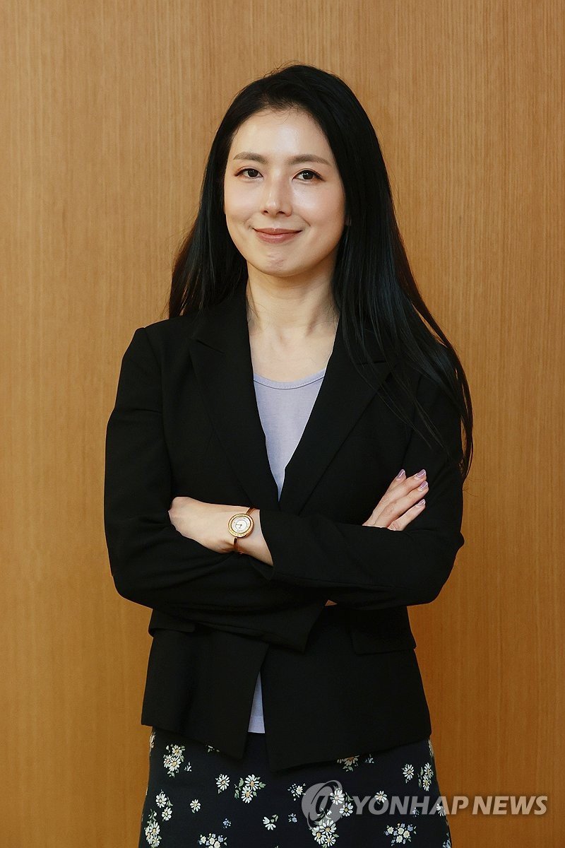 SXSW에 참석하는 윤성은 영화평론가 SXSW에 참석하는 윤성은 영화평론가 (서울=연합뉴스) 진연수 기자 = 콘텐츠 축제인 '사우스바이사우스웨스트'(SXSW)에 참석하는 윤성은 영화평론가가 지난달 26일 서울 종로구 수송동 연합뉴스에서 인터뷰에 앞서 포즈를 취하고 있다. 2023.10.3 jin90@yna.co.kr (끝)