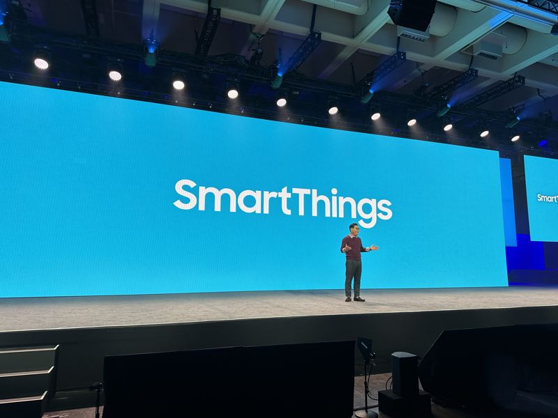 삼성전자 DX부문장 한종희 부회장이 5일(현지시간) 미국 샌프란시스코 모스코니 센터(Moscone Center)에서 개최된 '삼성 개발자 콘퍼런스 2023'에서 기조연설을 하고 있다. /사진=홍창기 특파원