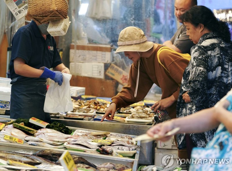 홋카이도 연어 어획량 3분의 2토막...9월 고온 영향