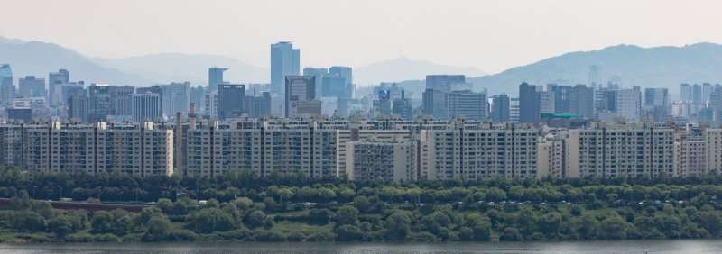 서울 강남구 압구정동 아파트 전경. 사진=뉴스1