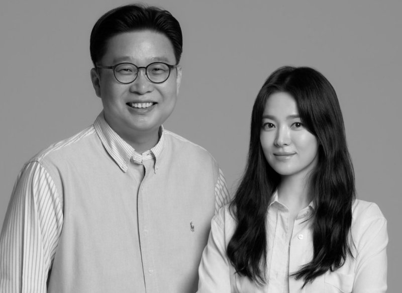 서경덕 교수(왼쪽), 송혜교 / 사진제공=성신여대 창의융합학부 서경덕 교수팀