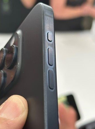 "어라? 이거 왜 이래?" 아이폰15, 사면 꼭 확인