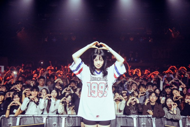 드비타, 첫 단콘 '홈커밍' 성료…박재범·그레이 지원사격