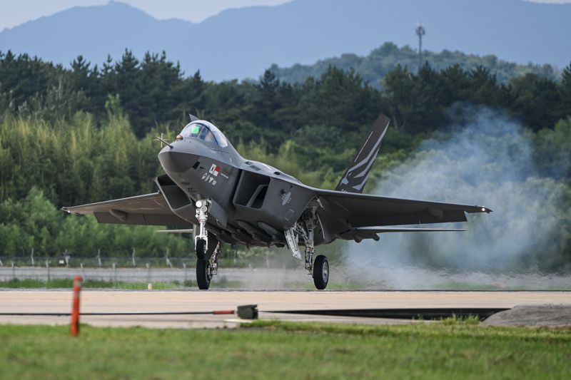 2022년 7월 첫 비행에 성공한 KF-21 보라매. 사진=한국항공우주산업(KAI) 제공