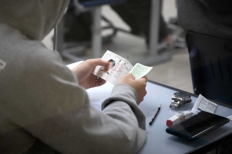 '킬러문항' 배제에 수능 반수생 역대 최고…"의대 증원하면 더 늘 것"