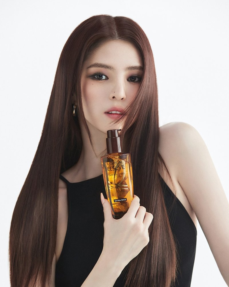한소희, 독보적 미모…머릿결까지 눈부시네[화보]