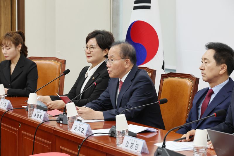 30일 국회에서 열린 국민의힘 최고위원회의에서 윤재옥 원내대표가 발언하고 있다. 사진=박범준 기자