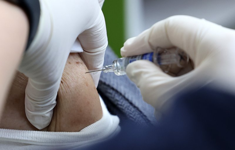 “소비자 피해 막는다” 금감원 손보사 독감보험 과열경쟁 ‘경고’