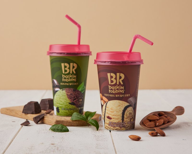 롯데마트,슈퍼, 세븐일레븐 3사 공동 기획 상품 배스킨라빈스 밀키드링크 2종 연출 사진(사진=롯데마트 제공) *재판매 및 DB 금지