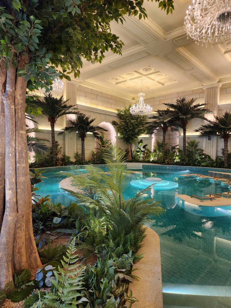 [인천=뉴시스] 이예슬 기자 = 검암역 로열파크씨티 푸르지오의 수영장.