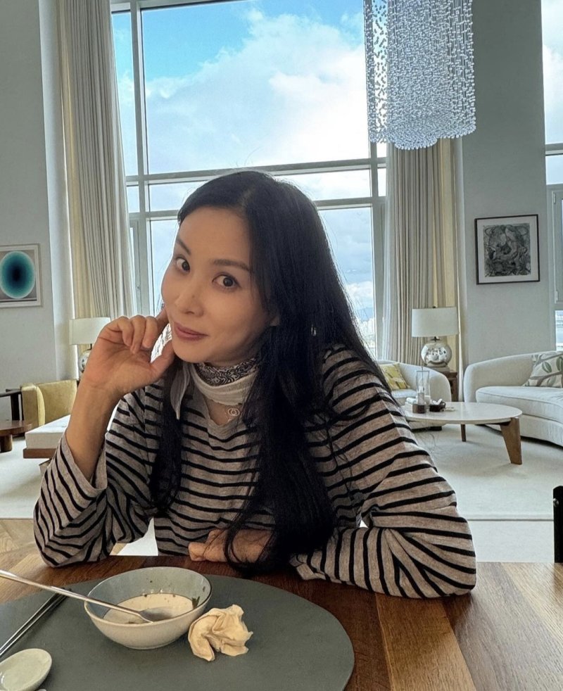 [서울=뉴시스] 고소영. (사진=고소영 인스타그램 캡처) 2023.11.08. photo@newsis.com *재판매 및 DB 금지