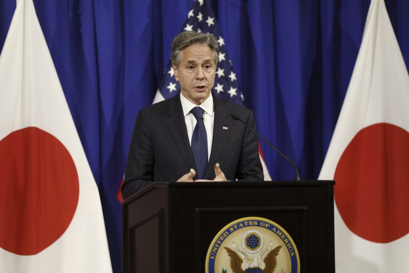 미국의 토니 블링컨 국무장관이 8일 일본 도쿄에서 주요7개국(G7) 외무장관들과 회동을 마친 뒤 기자회견을 하고 있다.AP뉴시스