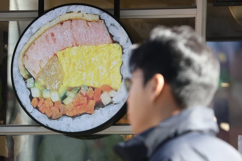 "고물가에 식비도 아까운데" 외식·배달비 아껴줄 '푸드 할인 카드' 어디 없나