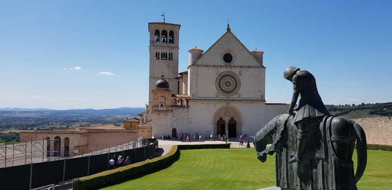 프란치스코 성인이 활동했던 이탈리아 아시시 성당과 수도원 모습. 사진=김관웅기자