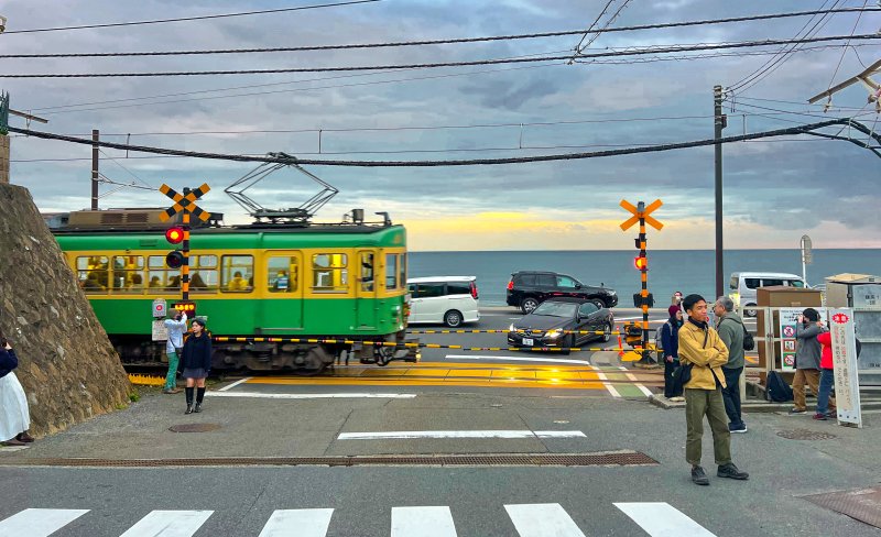 일본 애니메이션 '슬램덩크'의 배경지인 가마쿠라 고등학교 인근의 기차 건널목. 사진=뉴스1