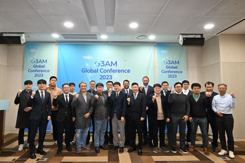 지난 17일 제주 국제컨벤션센터에서 G3AM 설립준비위 창립총회를 열고 참가자들이 기념촬영을 하고 있다. KRAUV 제공