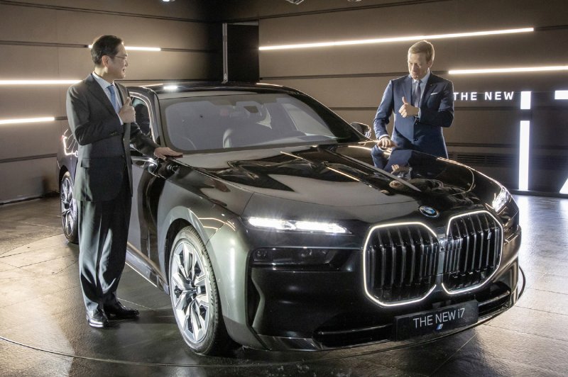 BMW, 연초 전기차 시장 강세...수입 전기차 1위