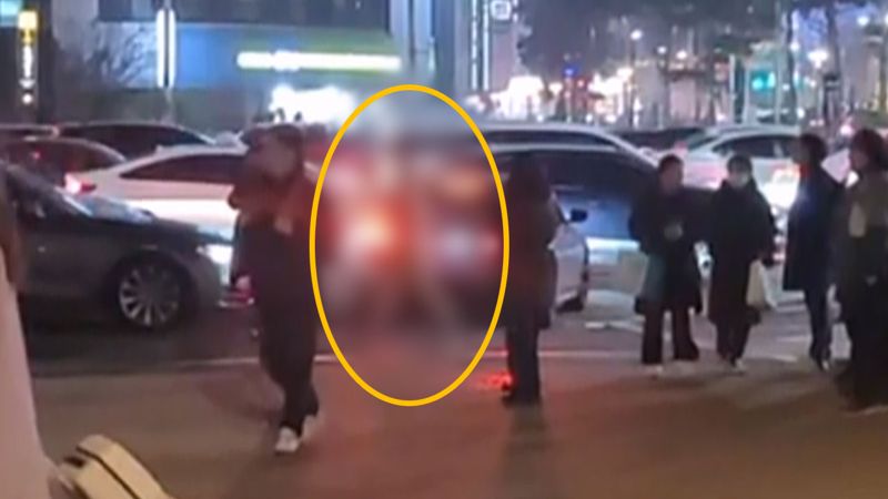 "나체로 활보하고 있다"..논술고사 진행 중인 동국대 앞 '알몸'으로 나타난 30대男