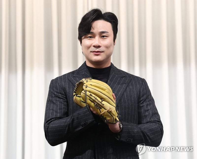 MLB 김하성 “협박당하며 돈 뜯겼다” 충격 … 폭행 사건 합의했던 후배 야구선수 고소