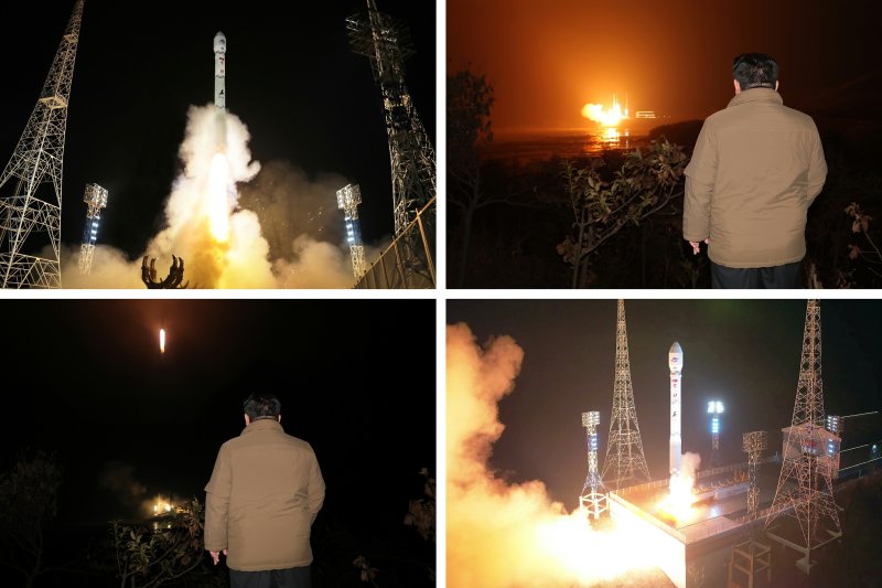 북한 노동당 기관지 노동신문은 22일 전날인 21일 밤 발사한 군사정찰위성의 발사가 성공적으로 이뤄졌다고 주장했다. 평양 노동신문/뉴스1