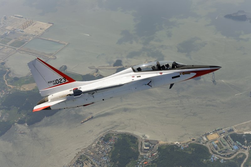 KAI는 T-50 계열 항공기에 SATURN 무전기의 체계통합, 시험평가, 감항인증 및 납품을 수행한다. KAI 제공