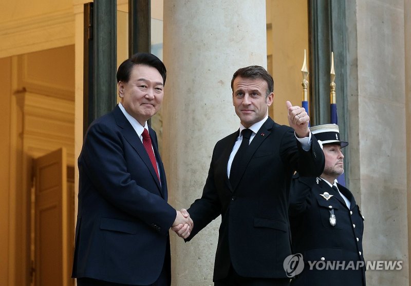 尹-마크롱, NSC 중심 고위급 소통 강화…전략적 협력 고도화