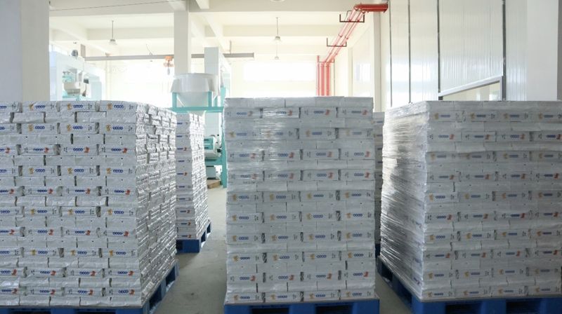 생산된 고양이 모래 제품. 사진=컬러레이