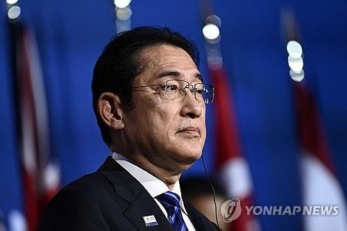 통일교 피해자구제법 日국회 통과...기시다는 통일교 면담 사진으로 곤혹