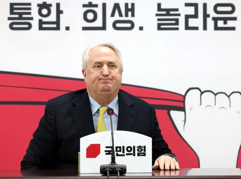 "나머지는 당에 맡기겠다" 與 혁신위, 조기해체..金 리더십 타격 불가피