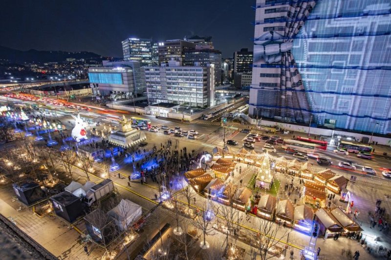 서울빛초롱축제·광화문광장 마켓, 한국대표 '밤밤곡곡 100선'