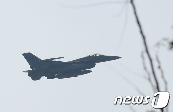 주한미군 F-16 전투기. 2023.10.30/뉴스1 ⓒ News1 김영운 기자 /사진=뉴스1
