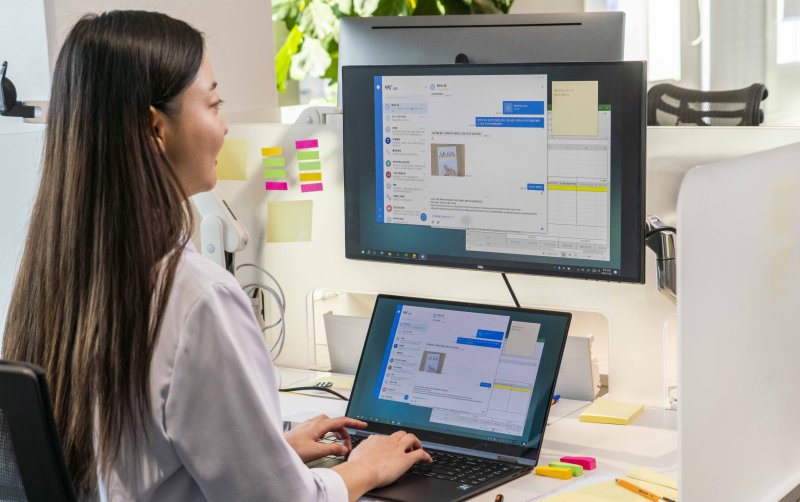 [서울=뉴시스] SK텔레콤은 이동통신 3사, 삼성전자가 제공하는 3세대 문자 규격(RCS) 기반 문자 서비스인 채팅플러스를 PC 버전으로 출시한다고 12일 밝혔다. (사진=SK텔레콤 제공) *재판매 및 DB 금지